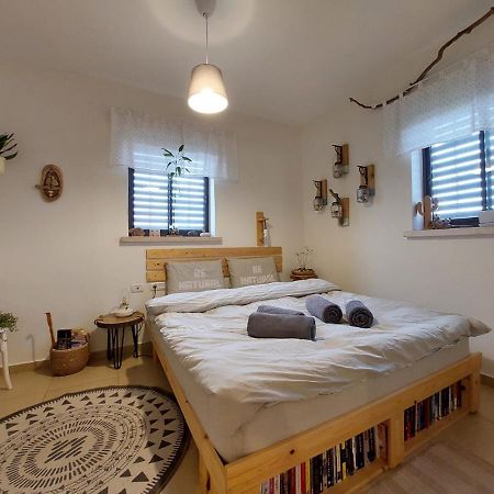 צמח בר Apartment Midreshet Ben Gurion Bagian luar foto