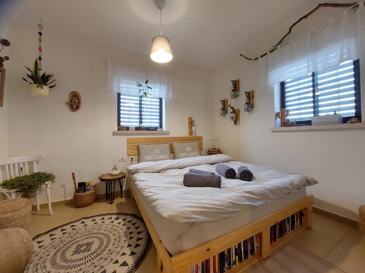 צמח בר Apartment Midreshet Ben Gurion Bagian luar foto