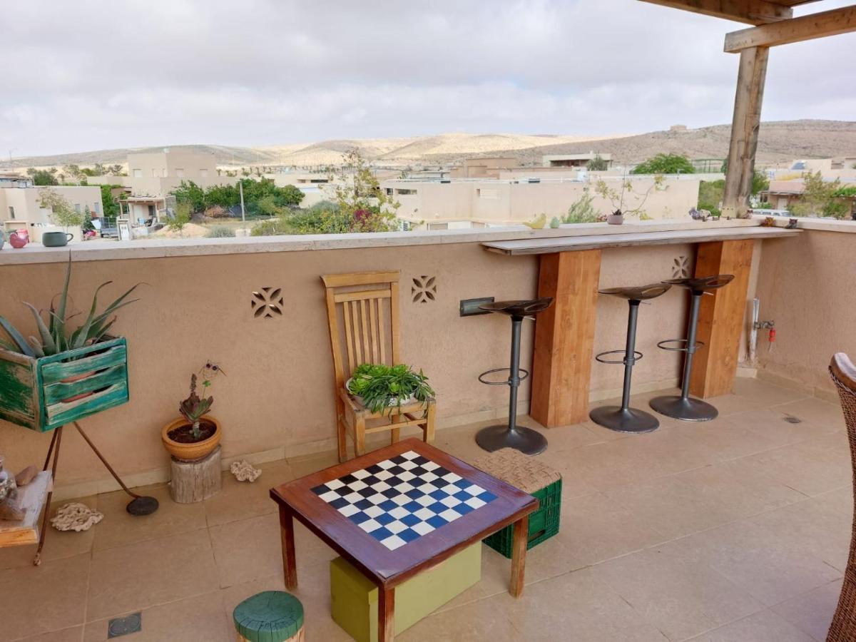 צמח בר Apartment Midreshet Ben Gurion Bagian luar foto