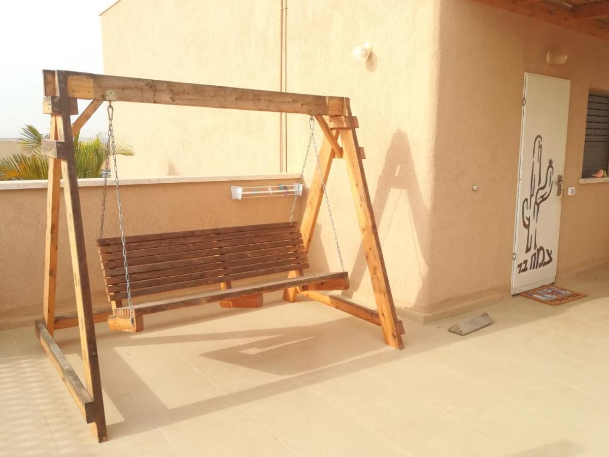 צמח בר Apartment Midreshet Ben Gurion Bagian luar foto